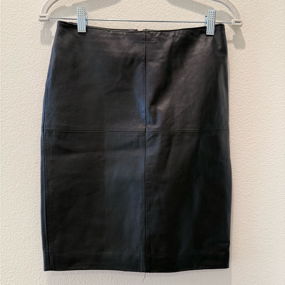 Vintage Newport News Leather Back Zip Pencil Skirt Womens 4 Black